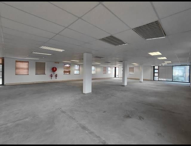 472M² OFFICE TO LET IN PAULSHOF